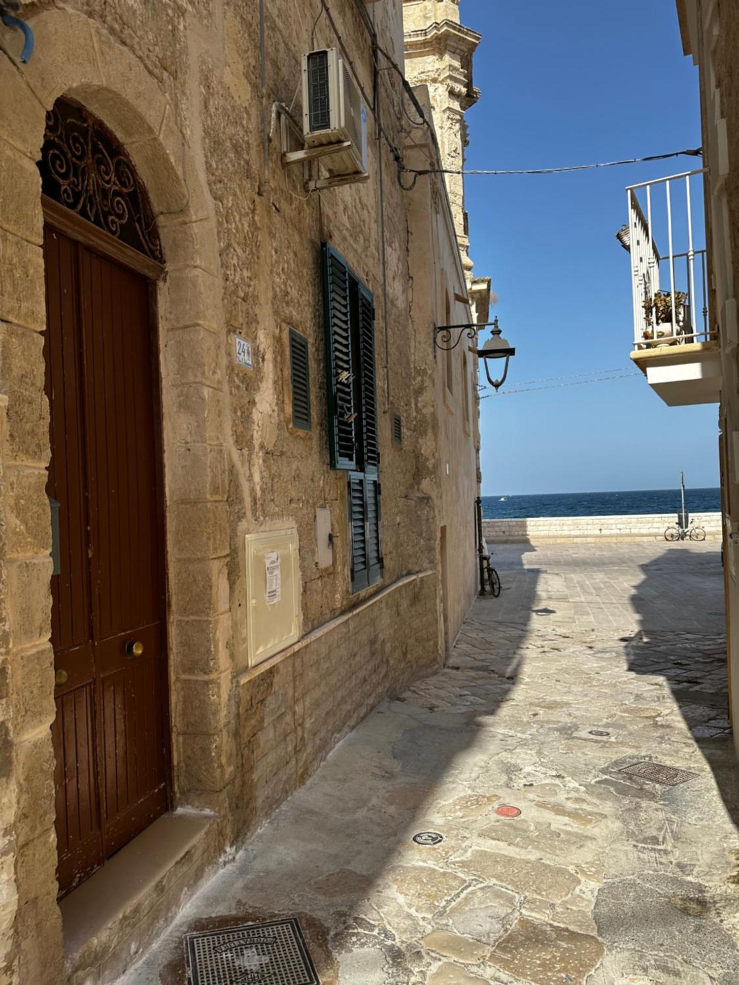 Casa Vacanze San Salvatore Centro Storico مونوبولي المظهر الخارجي الصورة